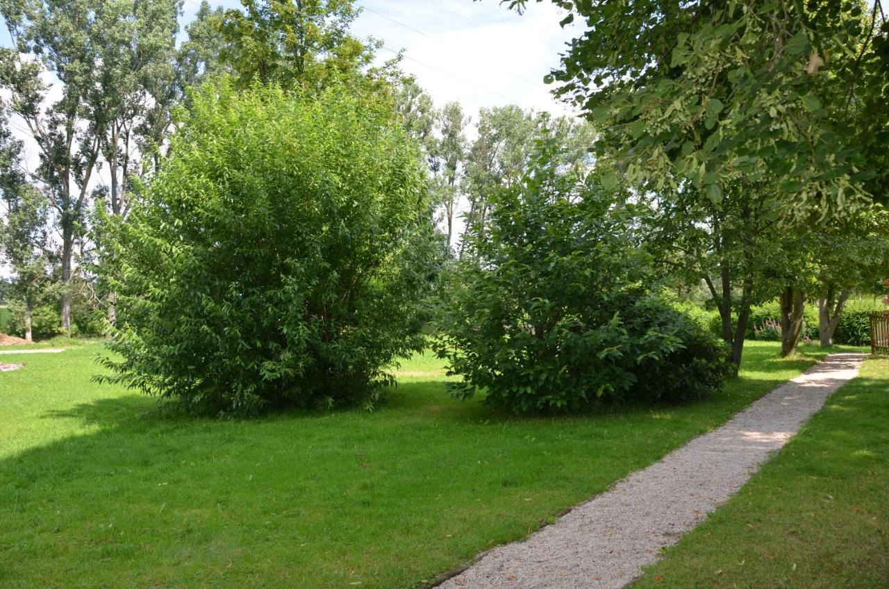 Albergue Teichcamp Grosshartmannsdorf Exterior foto